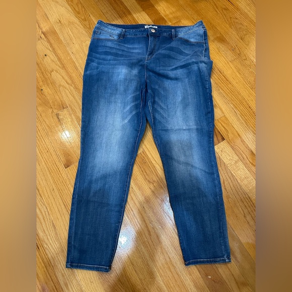 Refuge Women's Blue Skinny Jeans - Picture 1 of 5